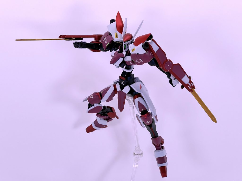 グリムゲルデ本来の色味を残しつつ、鮮やかな色を組み合わせて異なる印象になるよう意識しました