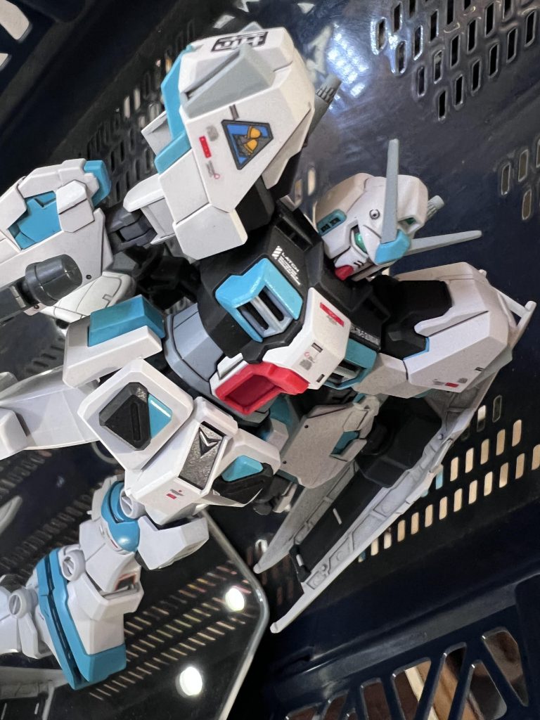 ガンダム5号機typeE 〝アイリーン.アドラー〟–4枚目/制作者:真樹京介