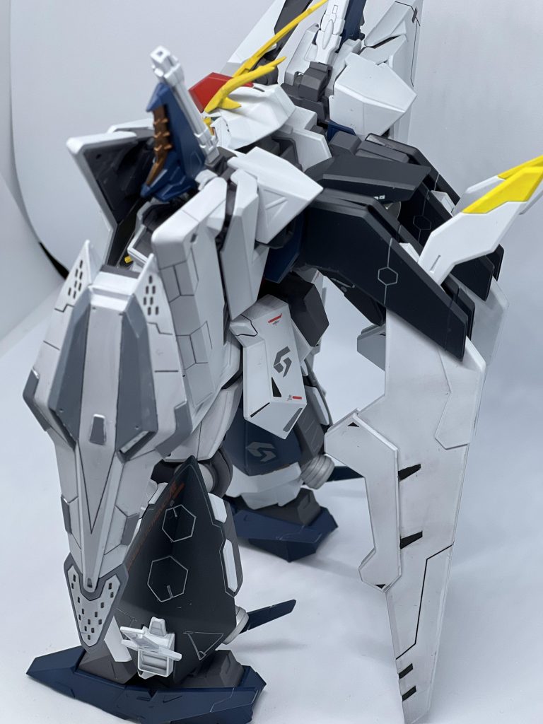 クスィガンダム–3枚目/制作者：@satoken_ganpura