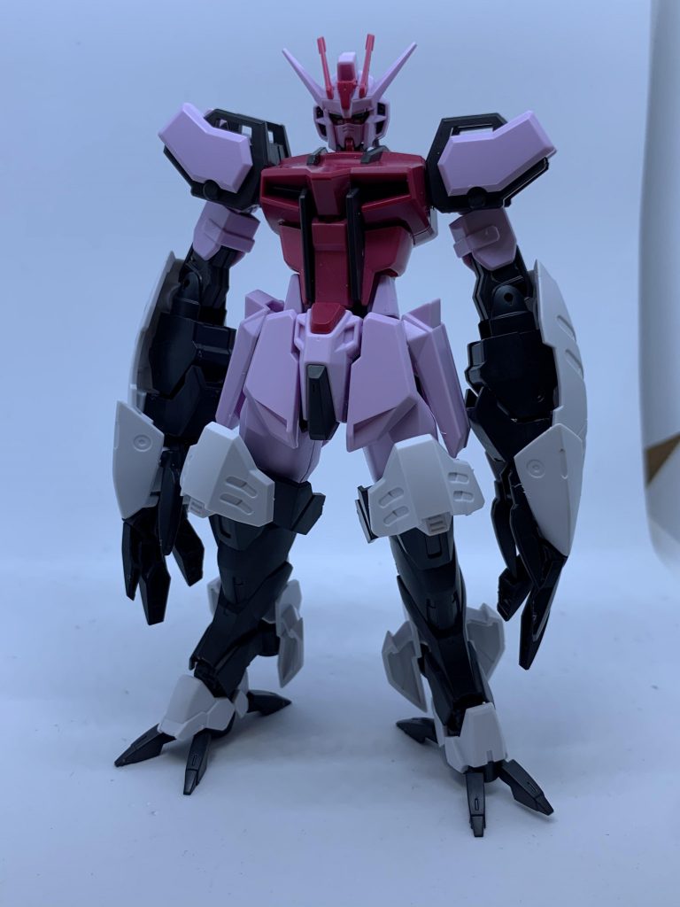 最初は30MSのオプションパーツをネタでEGストライクに付けてみたら意外と良かったのでここからイメージを膨らませました。