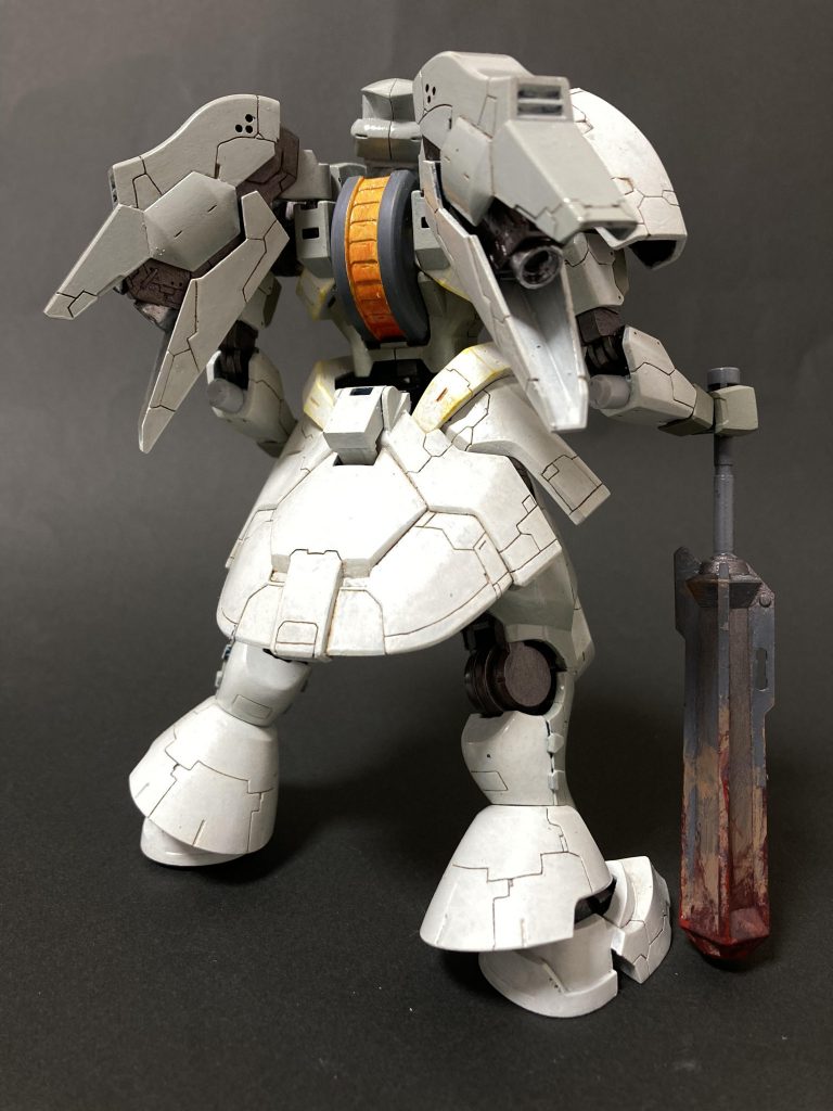 その鎚には数多の兵士の血が滲むという。