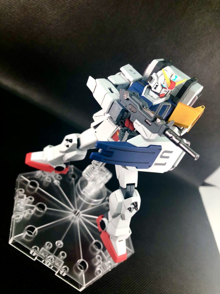 この機体に関してはビームより実弾兵器の方が似合う気がします。