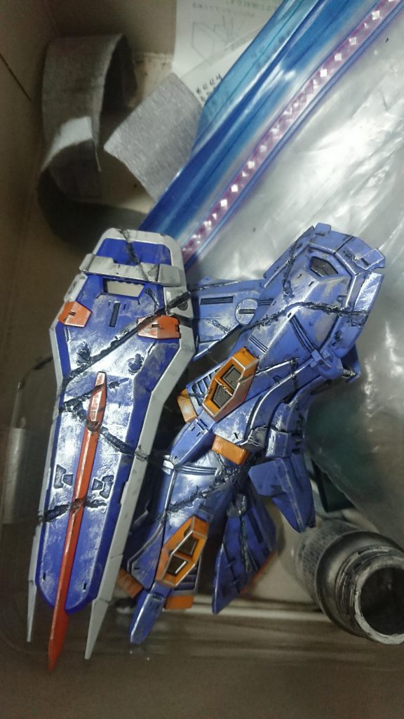 塗装後、シタデルカラーのナルンオイルがけ後、ドライブラシをかけています。