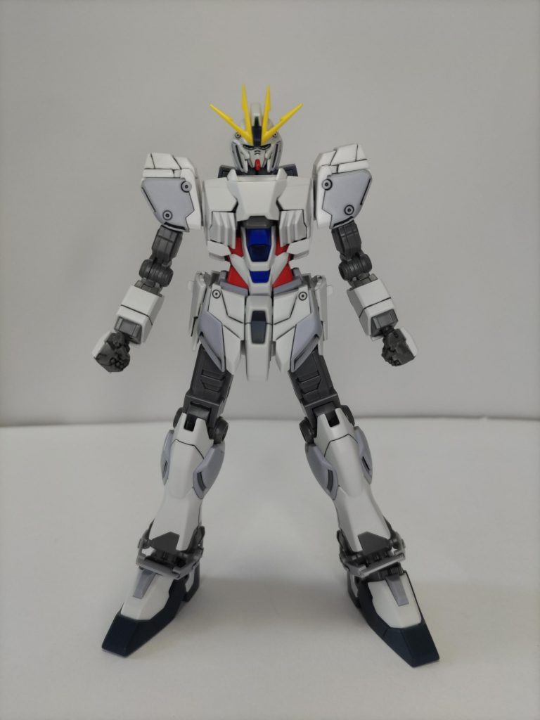 と思っていたら、制作前にガンダムベースでナラティブガンダムB装備発売。よく考えれば、オールドタイプでも充分読める展開だったと、後悔して放ったらかしていたモノです。今回使用したのは、全てイエローサブマリンのパーツパラダイスで購入したものです。