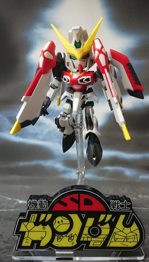 SDガンダムロゴと一緒に。
