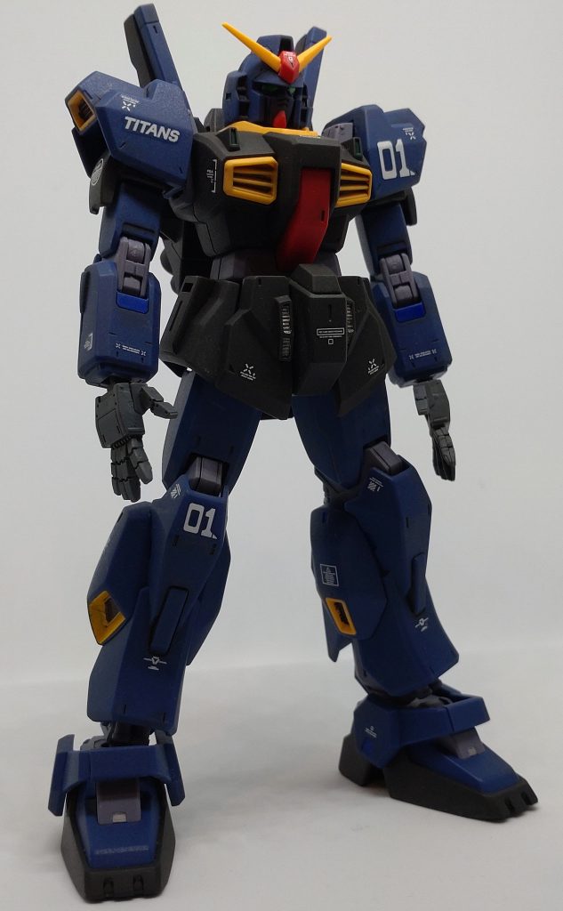 素立ちが1番しっくりきます。（ポージングが下手なだけですが…）