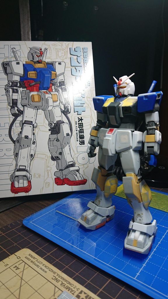 この辺りでhobbyJapanさんの作例が掲載されていて、色々参考にしつつ肩アーマーなどブルーディスティニー2号機から拝借。