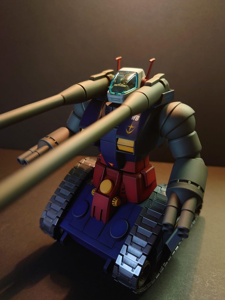 ガンタンクは艶消しのグラデーション塗装で