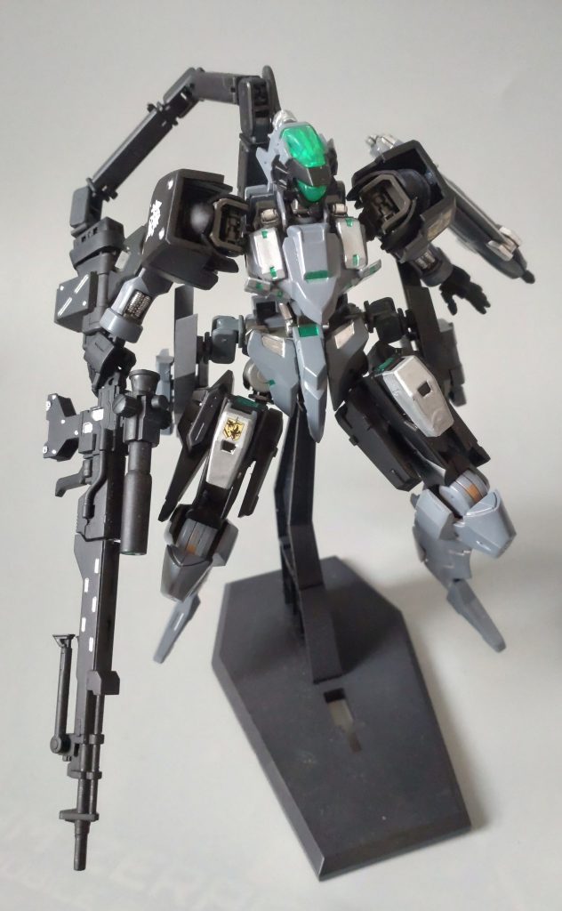 はぐれマキナとして登場した、パイロットが乗っていないイメージでのポージングです。ご閲覧、ありがとうございました。