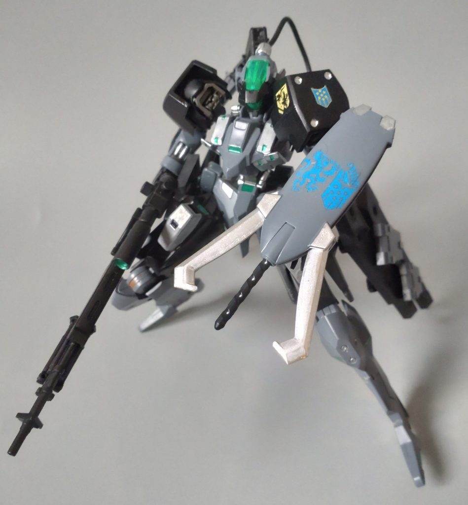 接近戦は端白星のシールドのみです。