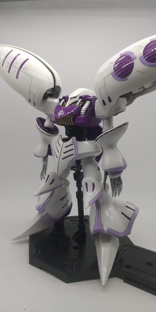 バインダー３cm上にあげています。腰も延長しています。あと、ヒールを追加しています。