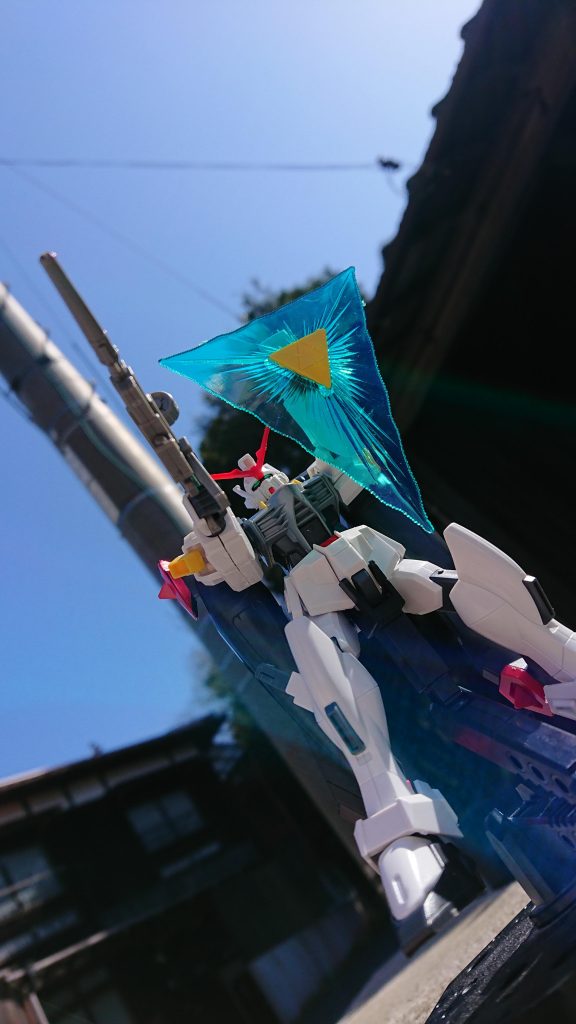 ハイペリオンガンダム–4枚目/制作者：友情ピエール