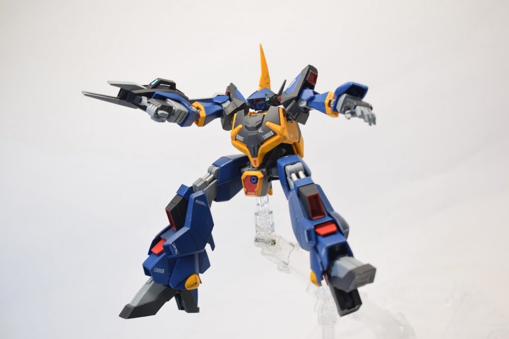 このキット成形色が気に入っていたので、近い色を自作して塗装。ウェザリングは塗装剥げやすす汚れをメインに行いました。