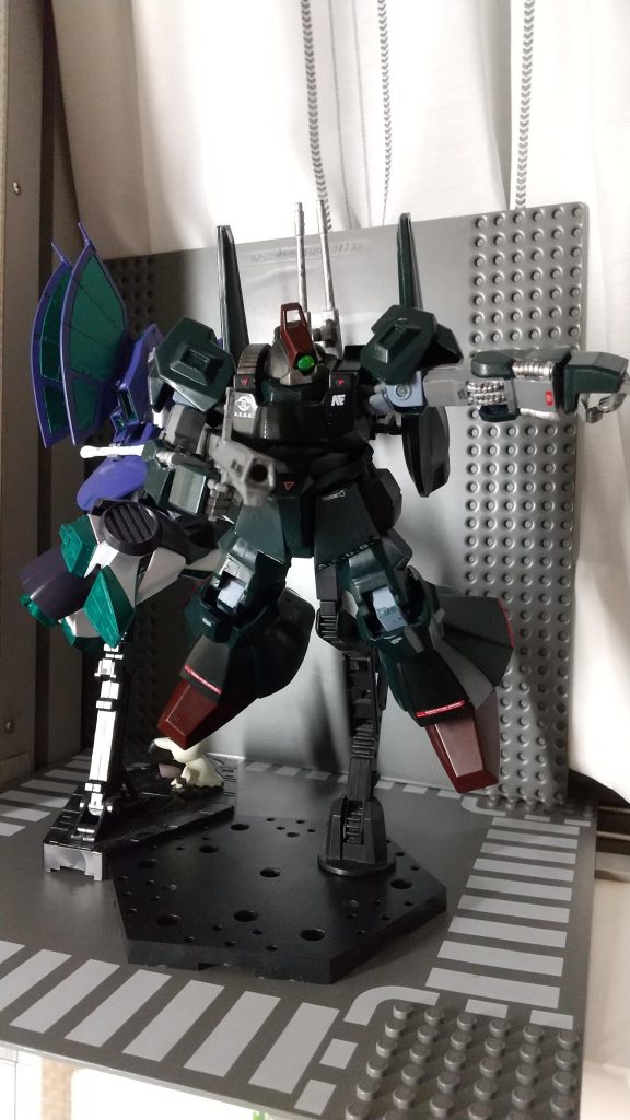 前回投稿したディジェと共に。                 今回は前回と比べると、ポーズもたくさんとれて、画像もたくさんあげれたので良かったです。しかし証明の反射が強すぎるので反省。今回はここまでです！それではまた、サラダバー！！