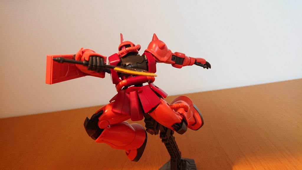 HG シャア専用ザクⅡ–4枚目/制作者：刺身オレンジ