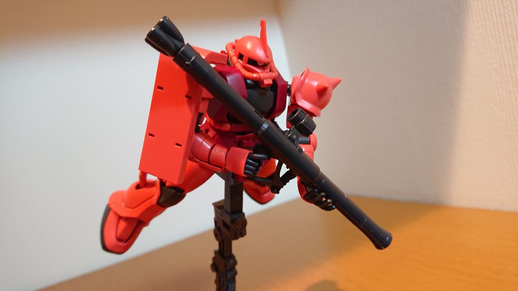 HG シャア専用ザクⅡ–3枚目/制作者：刺身オレンジ