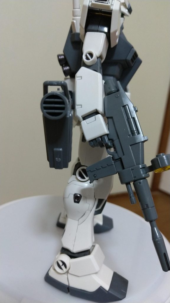 他にもスラスター、姿勢制御バーニアなどもヘビーガンメタリックで塗装。