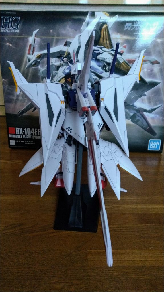 間違いなくリアヘビーなんでしょうけど、台座が無くても後ろのテールスタビライザーのお陰で倒れない安心設計w