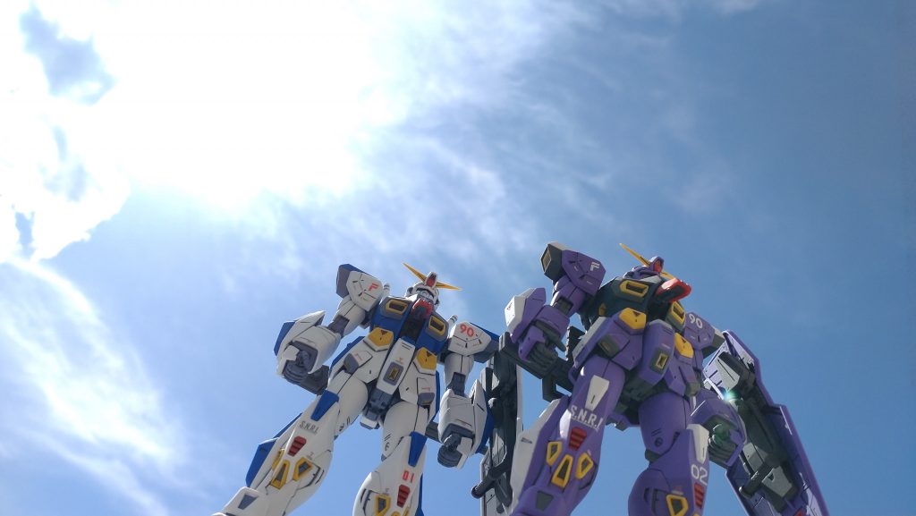 左前方から屋外だとテンションが上がります。