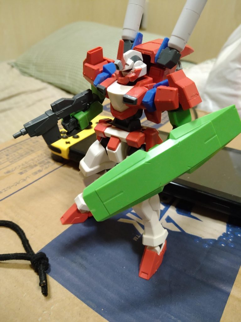 見てもらえばわかるとおり、結構いろんなパーツを使用しています。近場にはageキットしかありませんでした。 