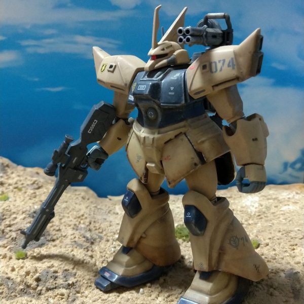 旧キット ゲルググJ デザートカラー仕上げ