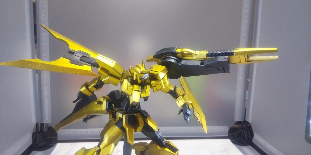 動かすと時折「ガリッ」とか聞こえるの怖い。