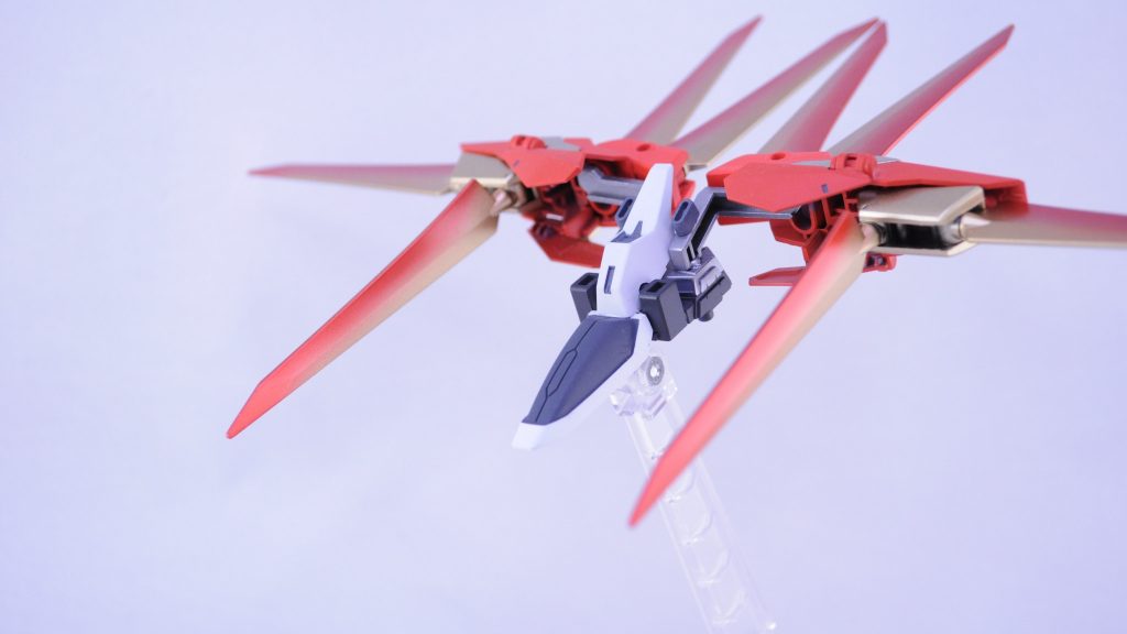 つづいて支援メカ2。矢座の「サジッタブースター」だいぶ簡素な見た目に。