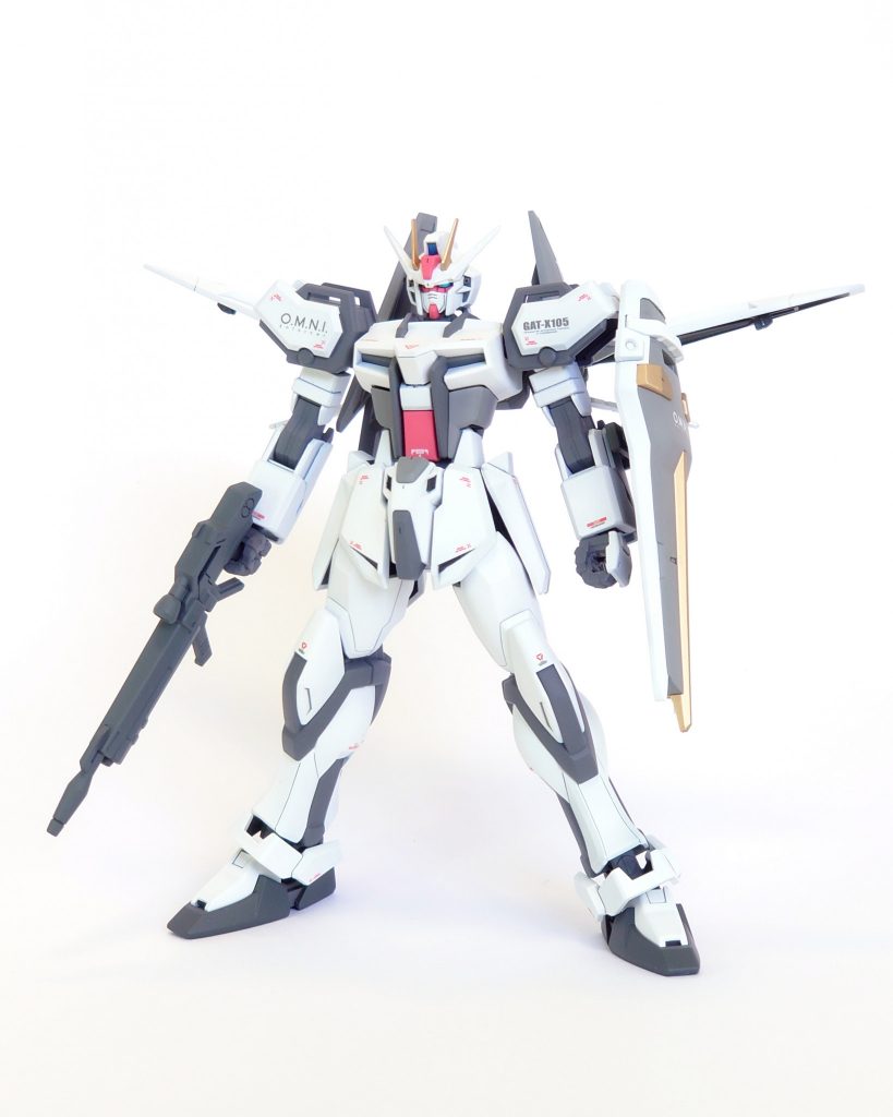 白は高圧のコンプレッサーで濃い目希釈の塗料を吹いて一気に塗装しました。純白でもほぼ一回吹きで真っ白になります。