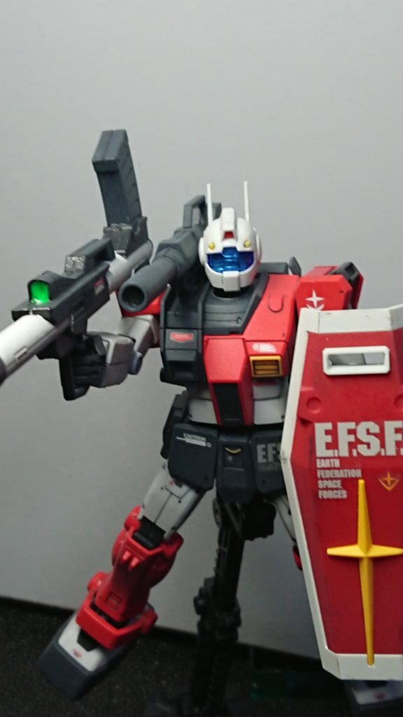 画像アプリ無しで。子供の頃から好きな機体だけに、もう少し綺麗に仕上げればと反省してます。まあジムの日に間に合ったのでいいかー。