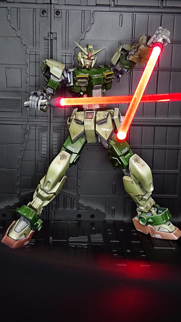 またまたいきなり二刀流ッ!落ち着き無く良く動きます😅。