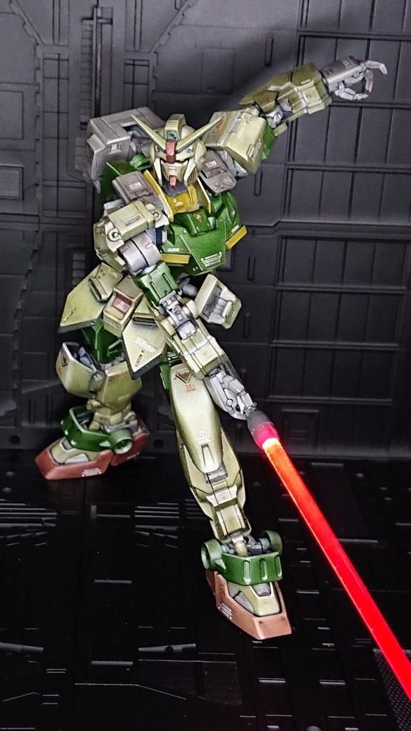 うおりゃっ!ぶった斬ってやるぜぇ!〜みたいな〜🤤♪、MGガンダム2.0のパッケージイラストを参考にしました。