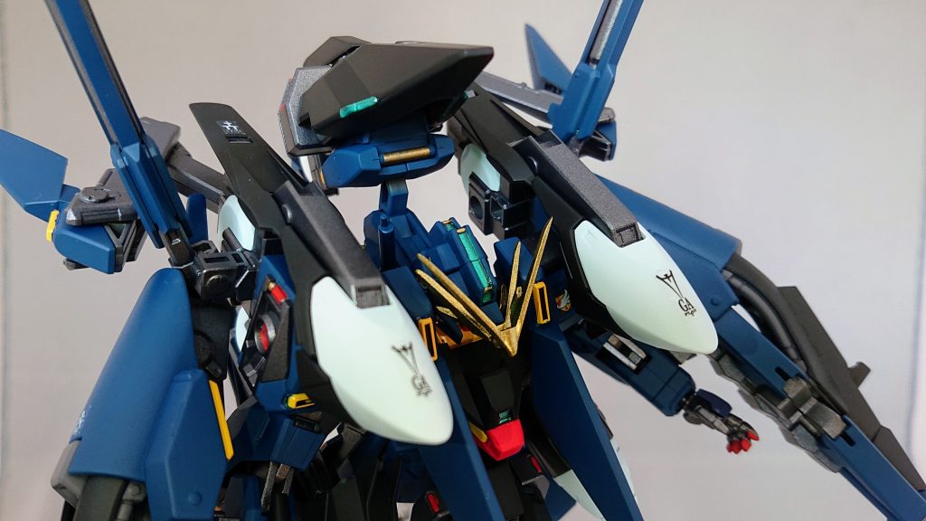 センサー部分は、メタリック塗装とUVレジンで仕上げました。