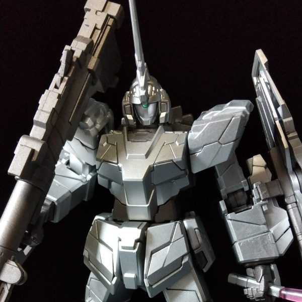 RX-0 UNICORN GUNDAM [UNICORN MODE]