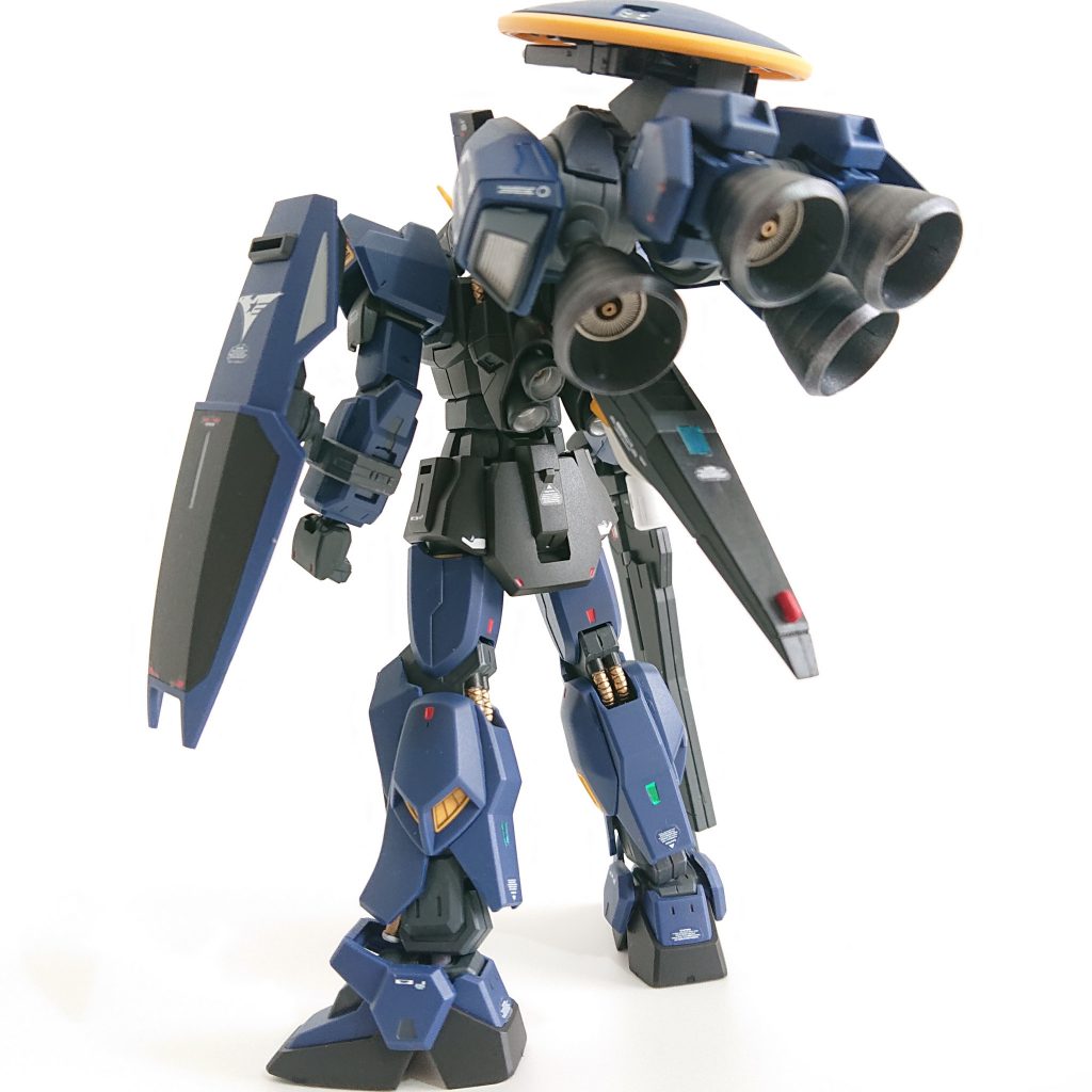 機体重量に対しオーバースペックと思われるほどの推力を有しているが、これは当時のMS最速記録・限界点を大幅に更新するという命題も達成する為である。