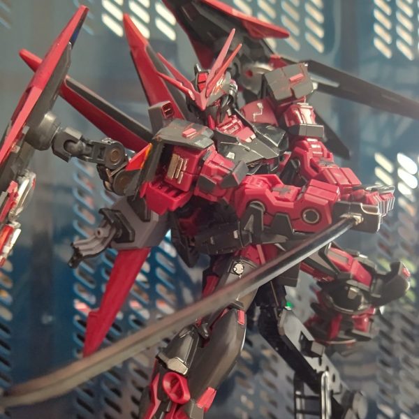 ガンダムアストレイレッドフレームインバージョン