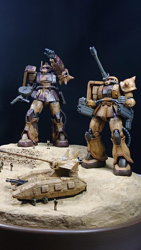 ジオラマの雰囲気はMSVキットの箱絵の感じを目指しました。MSの躍動感がもう少し欲しかったと思います。