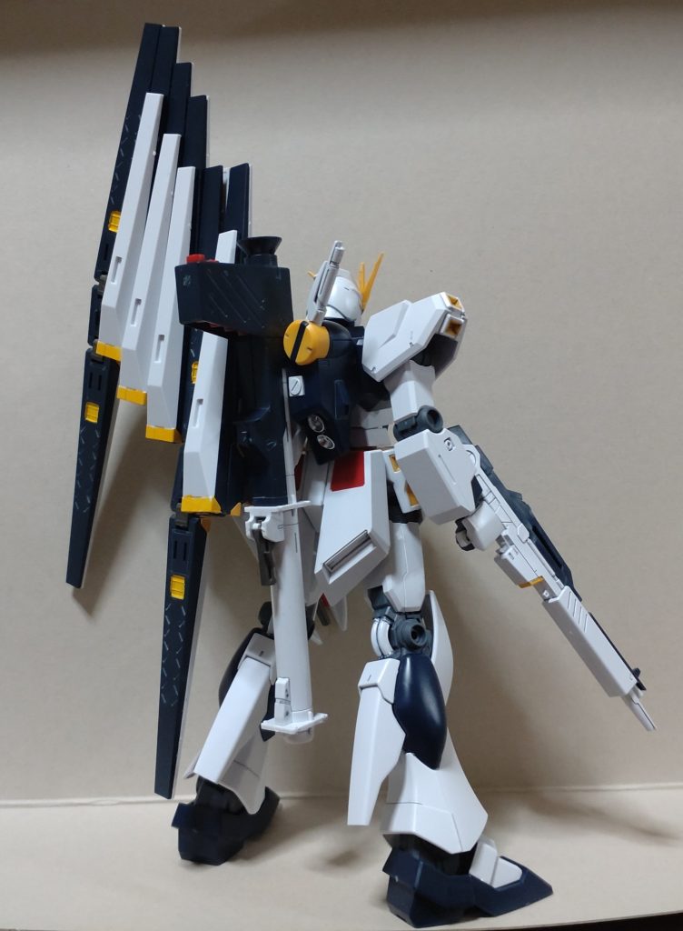 ・背面これぞνガン(ry