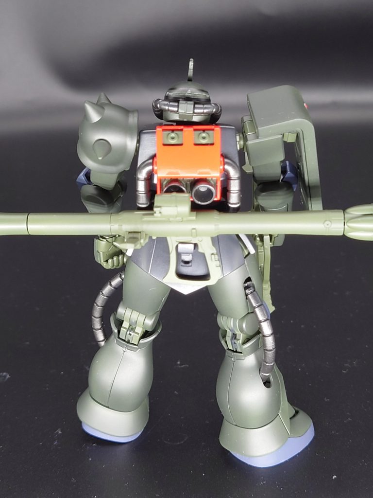 バッグパックだけ赤い彗星カラーの眩しいレッドカラーです!