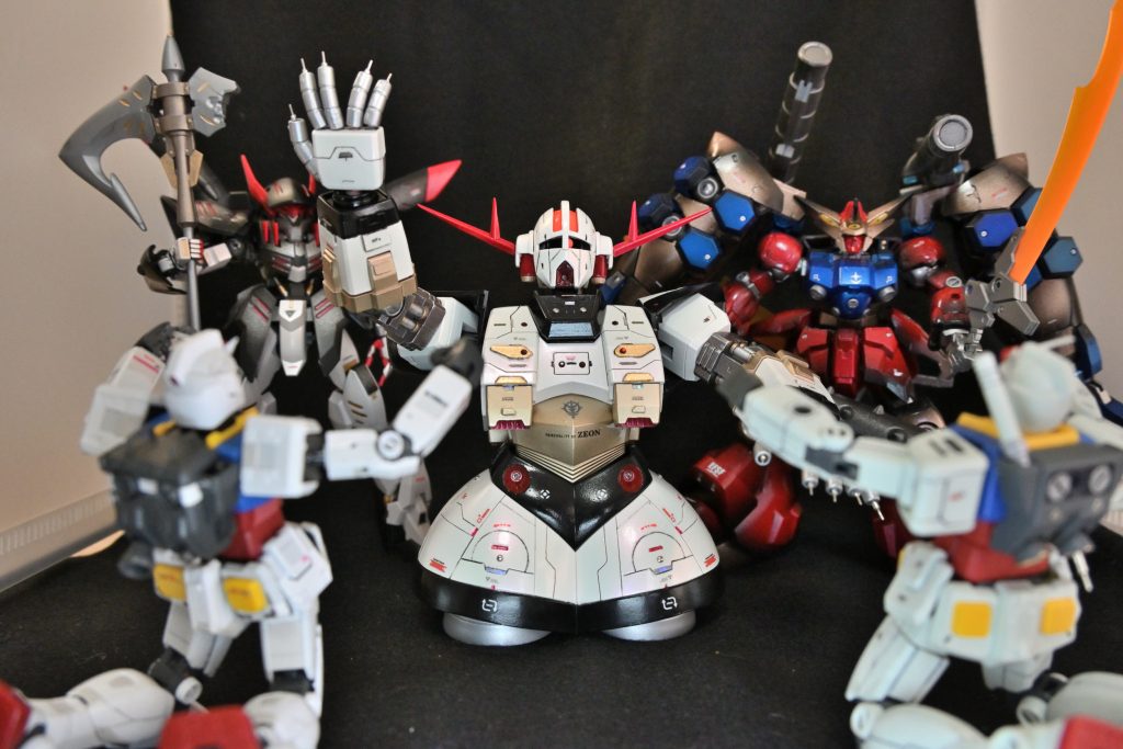 邪悪な石像みたい。