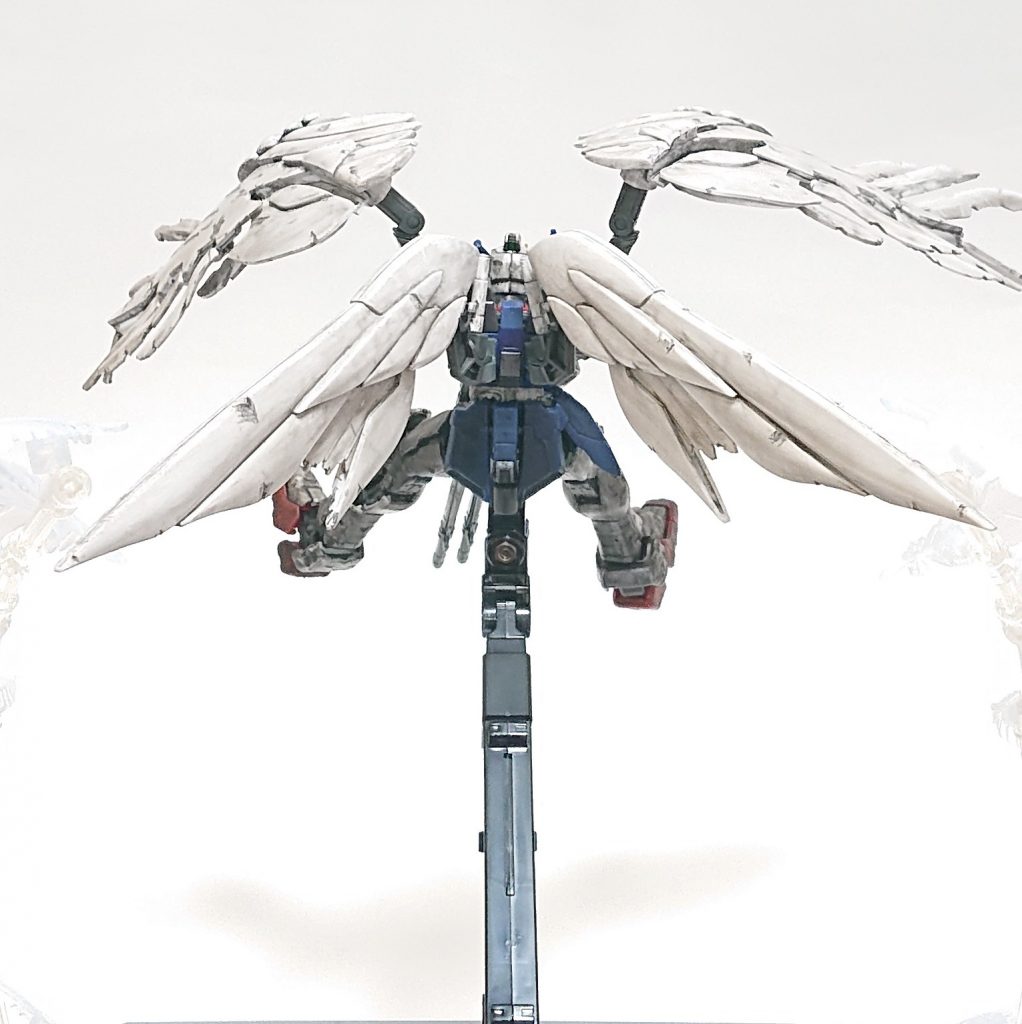 背面です。全面よりは控え目に汚してます。