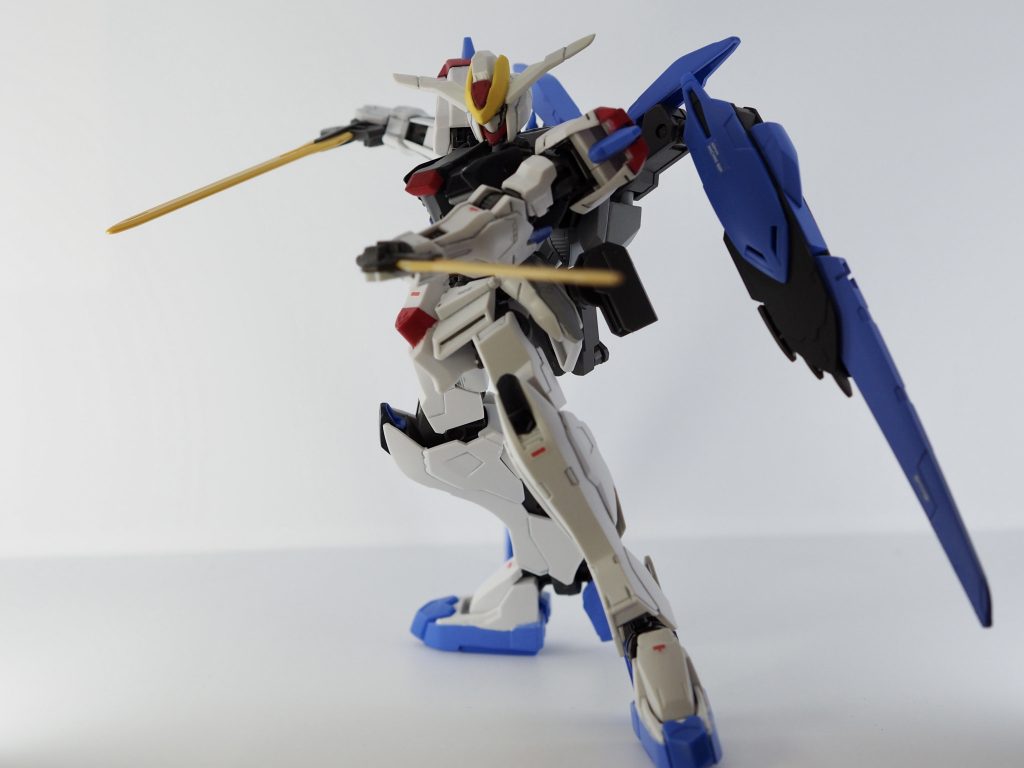 塗装の道具はガンマカエアブラシではなく、エアブラシのハンドピースを使いました。