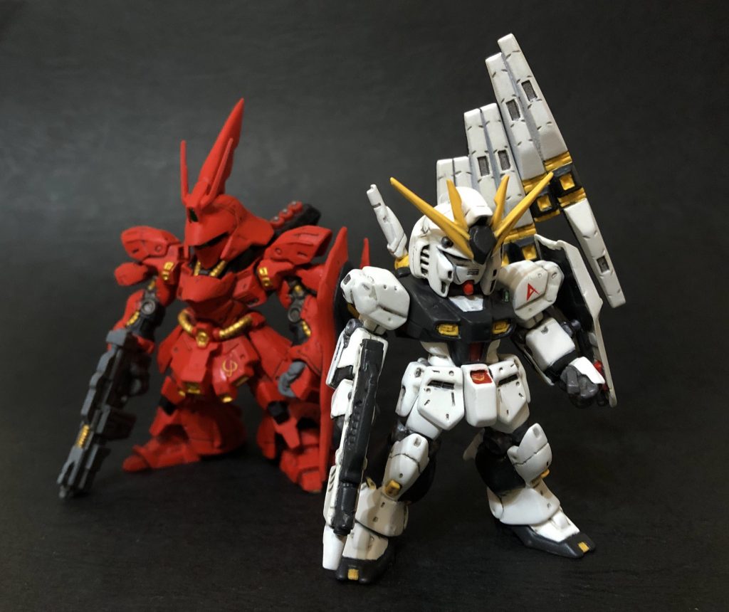 宿敵シャアのサザビーと