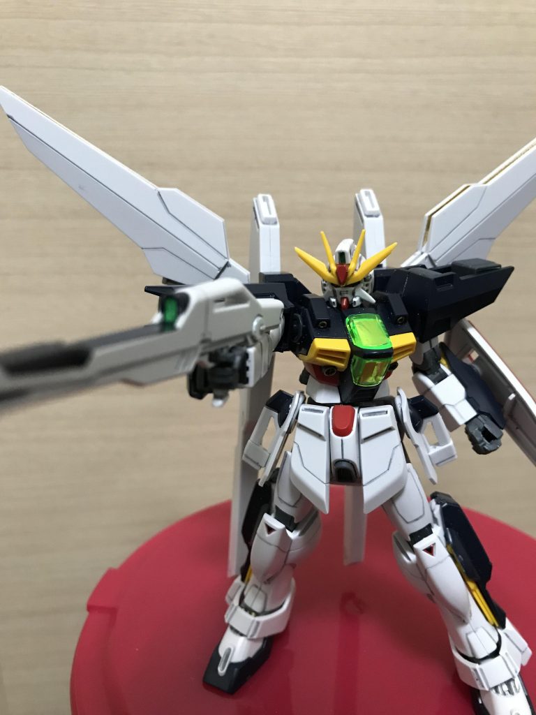 エクバ勝利時のポージングエクバには本編に登場しなかったミサイルランチャーとガンダムハンマーが使えるので、それも新たに作ります