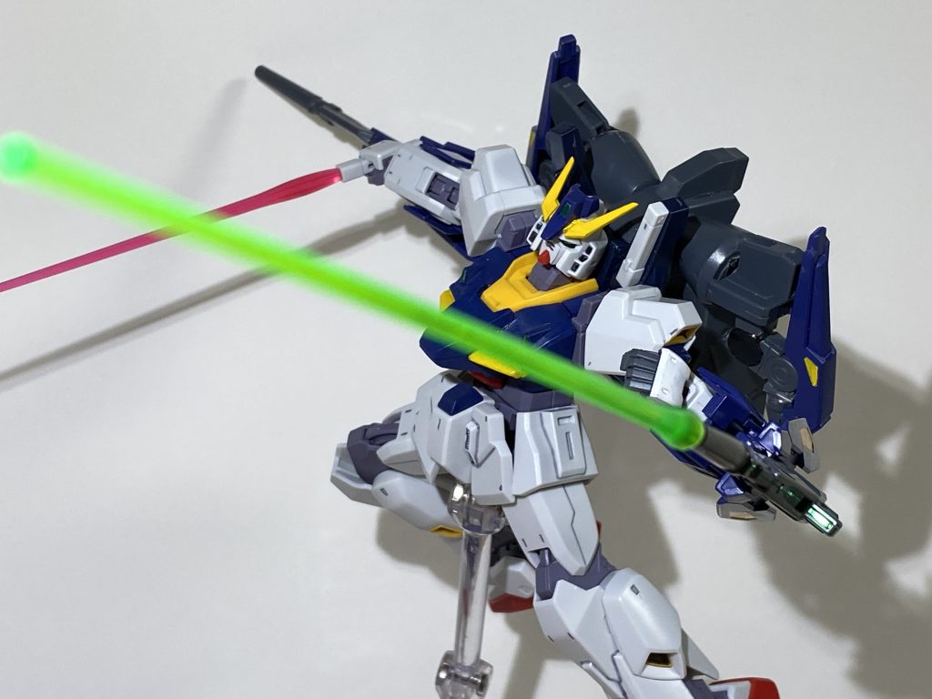 23話「ガンプラ・イブ」vsビギニングガンダム「ガンプラの出来栄えは、僕のMK-Ⅱの方が上さ！」セイ操縦イメージmgの緑色のサーベルエフェクトを仕様して23話でのビームサーベル発振状態を再現