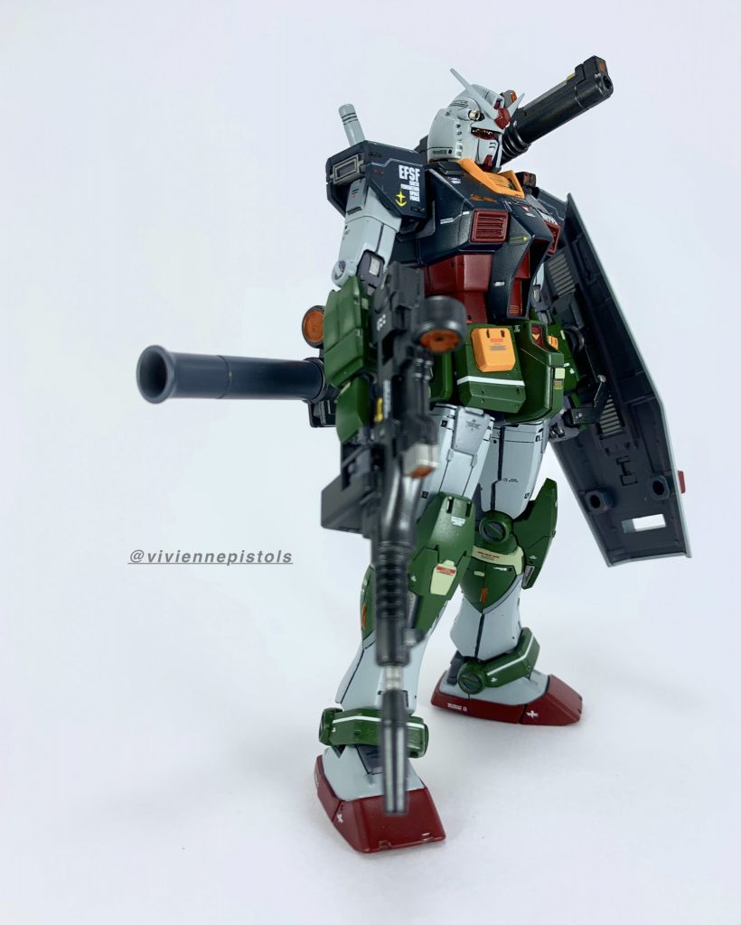 RX-78-02 ガンダム リアルタイプ–3枚目/制作者:ヴィヴィアンピストルズ