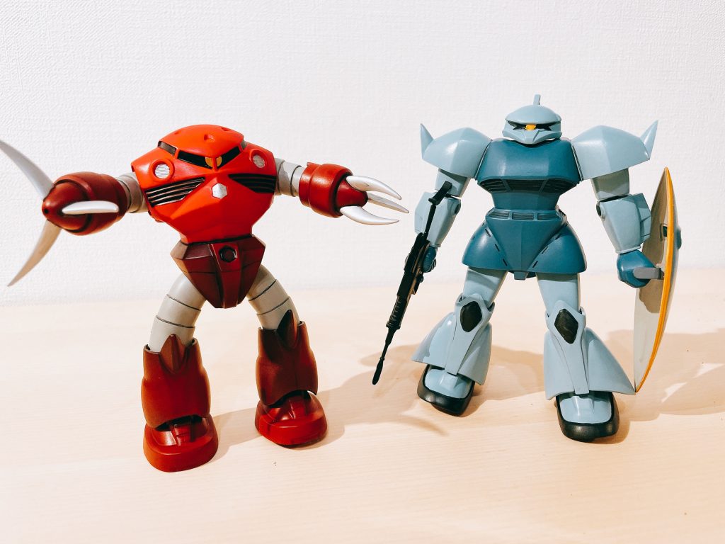 ほんとはシャア専用ゲルググなんですが、子供が青が好きなので青色にしてます。