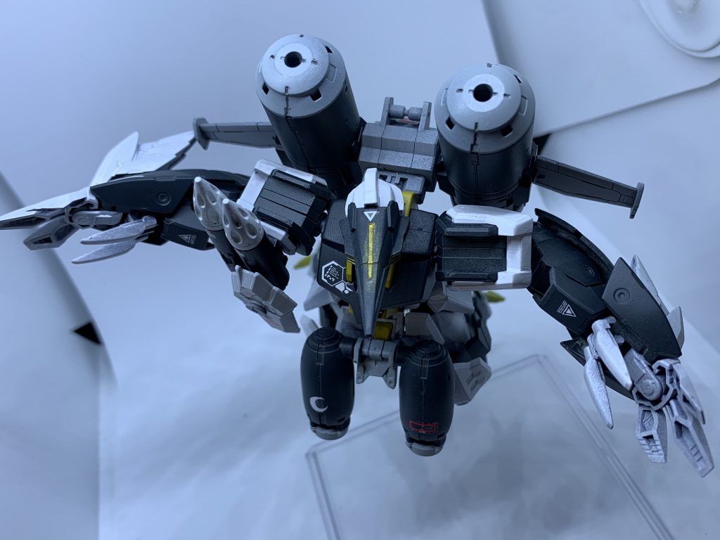 最後はアクションポーズで。ここまで見ていただきありがとうございました。