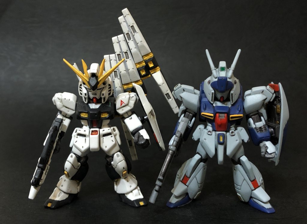 アムロ機。リガズィと2ショット。