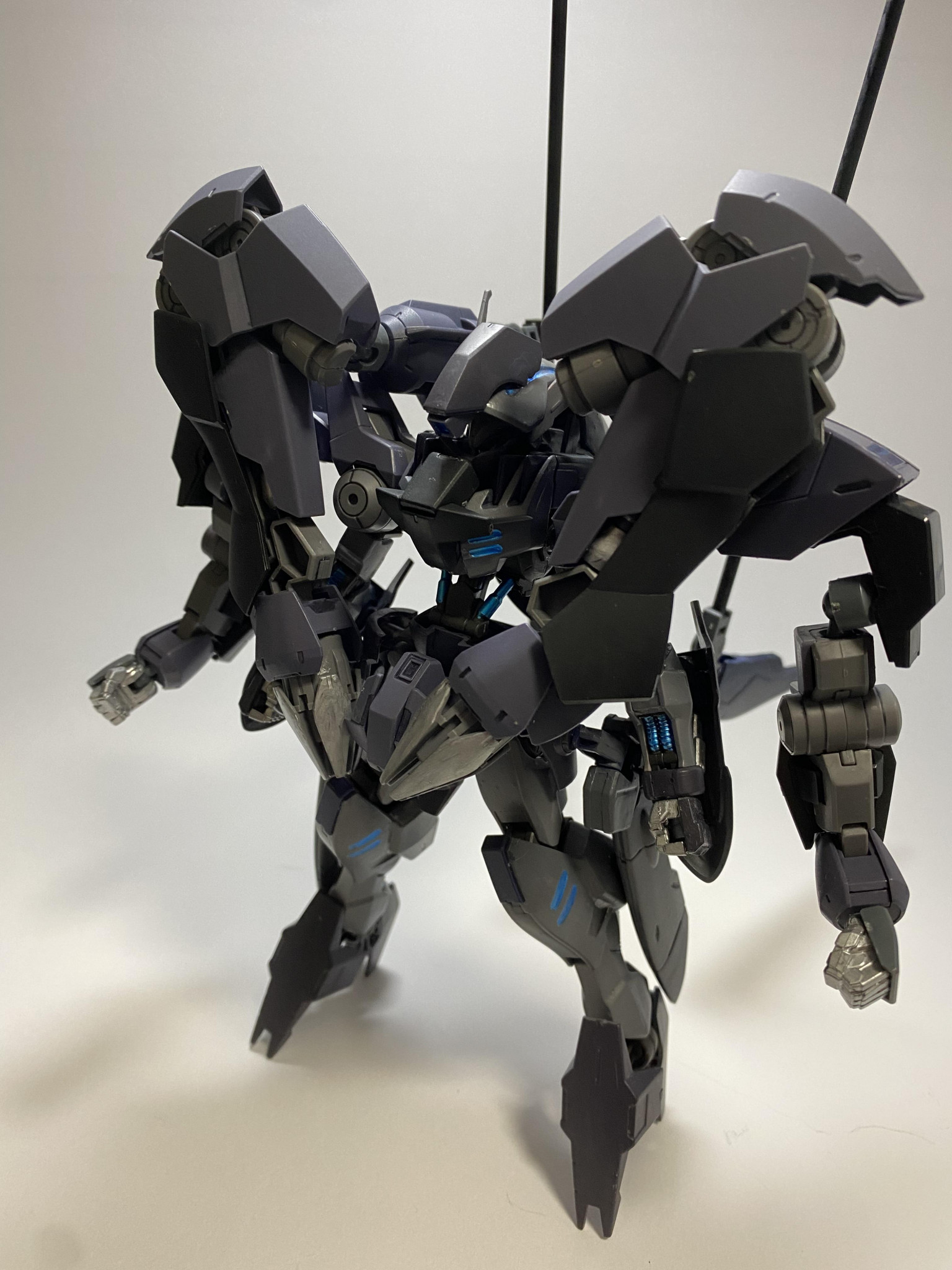 ガンダム・グレモリーイレヴァレンス｜でってにーさんのガンプラ作品