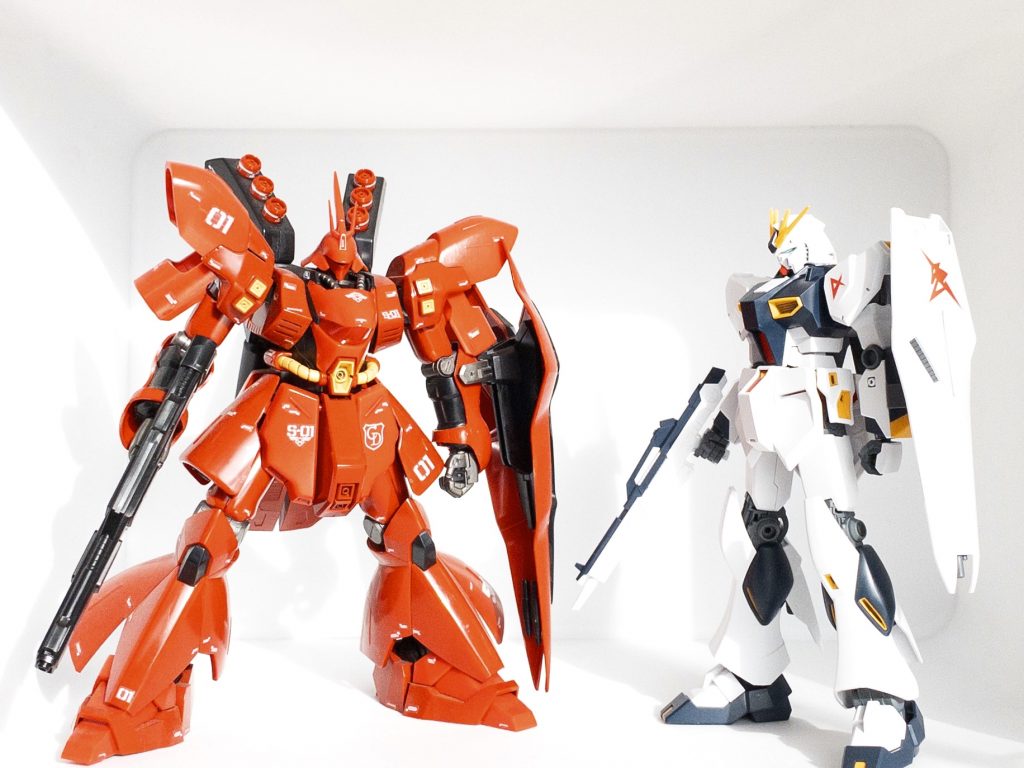 サザビー（Ver.GFT）との対比。